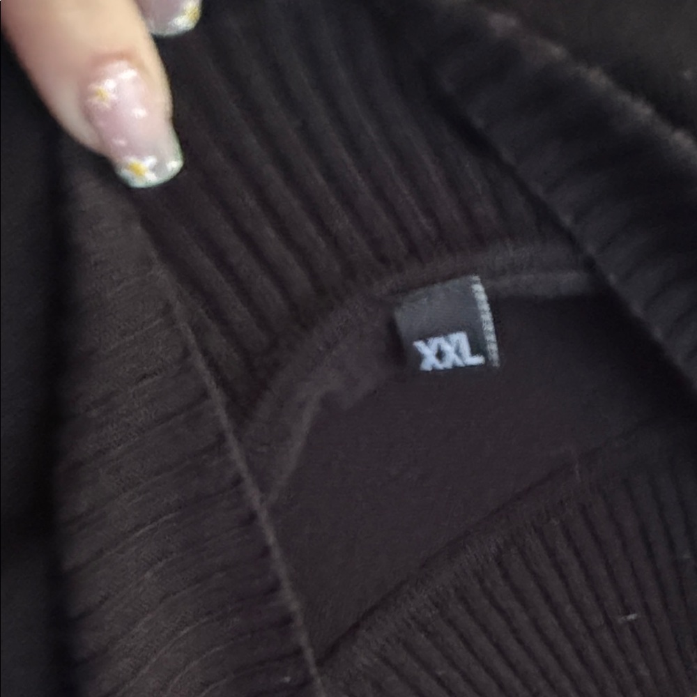 Black Sleeveless Turtleneck Sweater Vest - Picture 3 of 12